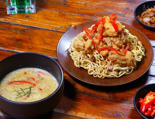 Mie Garing Ayam Telor Asin